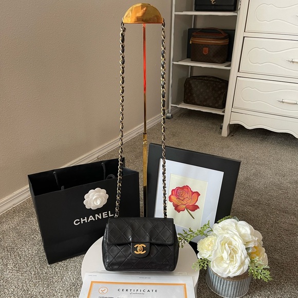 Authentic Chanel Black Quilted Lambskin Mini Vintage Classic Flap Bag - Picture 6 of 16